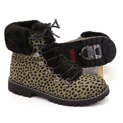 Bottes d'hiver pour femmes Aisha en suède léopard avec crampons rétractables