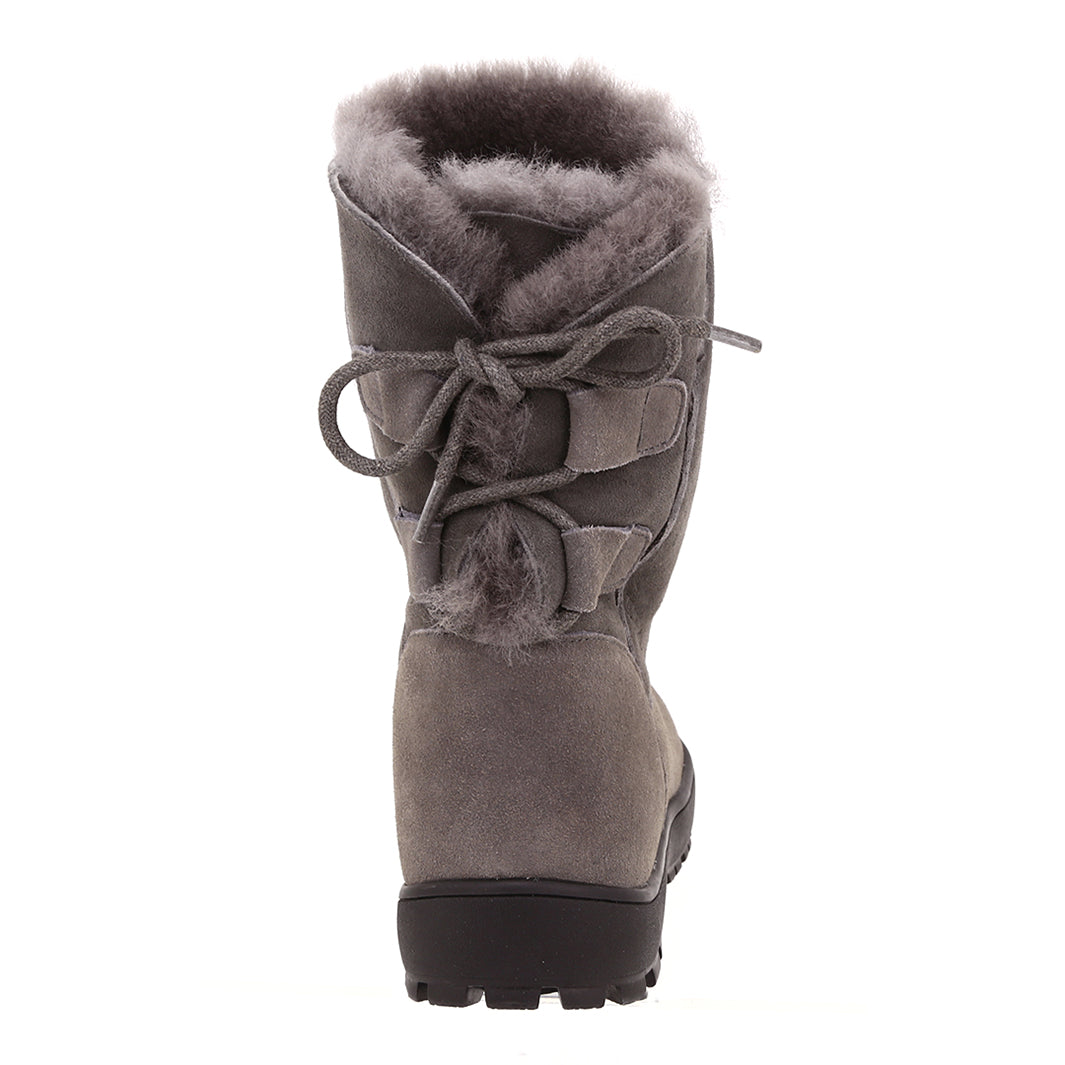 Kalinda - Boots in Sheepskin with Retractable Cleats
