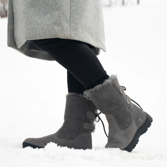 Kalinda Women's Winter Boots in Sheepskin with Retractable Cleats
